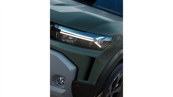 Renault Duster - signature lumineuse graphique à LED à l'avant et à l'arrière