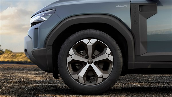 Renault Duster - jusqu’à 217 mm de garde au sol et un angle d’attaque élevé